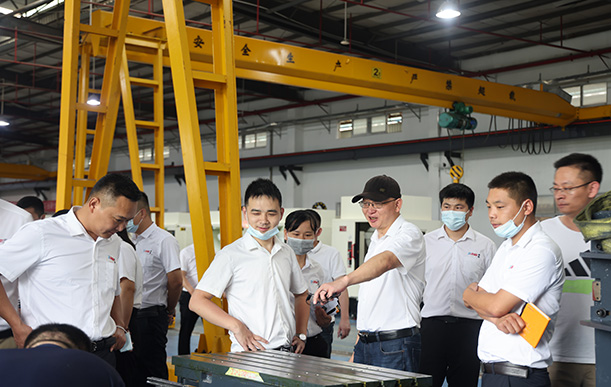 �߽�����������������������ȷ��������